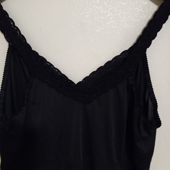 Cabernet 36 Full Black Lace Trimmed Slip - Picture 9 of 11